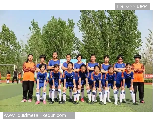 科学足球训练：提升团队配合的创新方法与实践技巧