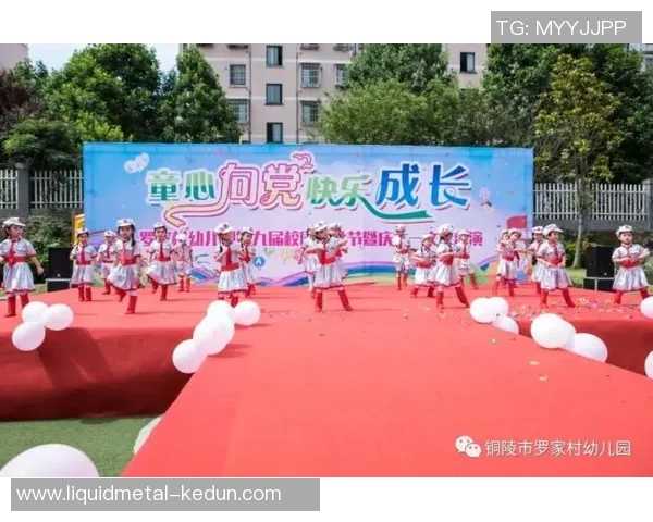 街头采访足球明星揭示他们的成长故事与对未来的展望