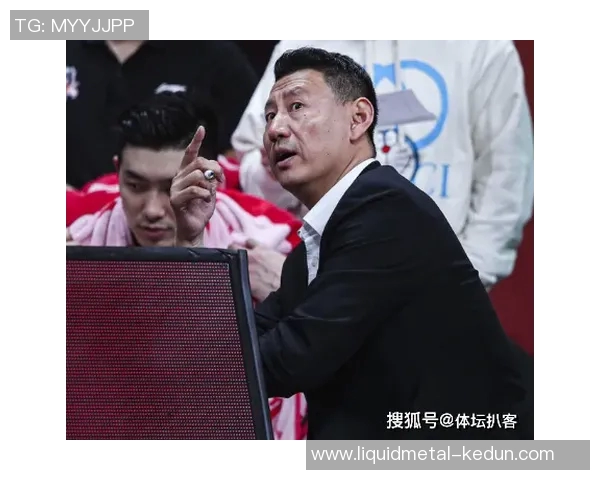 上海篮球队战术选择引发热议球迷与专家各执己见探讨未来发展方向 上海篮球队战术选择引发热议球迷与专家各执己见探讨未来发展方向