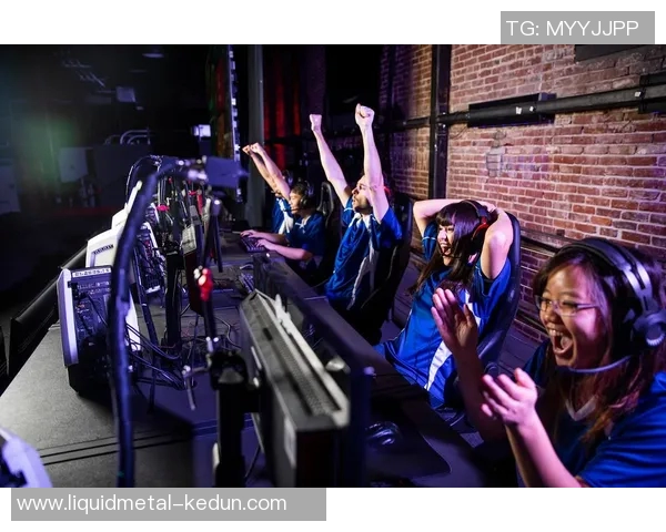 广州篮球队逆袭全国锦标赛的辉煌历程与背后故事揭秘