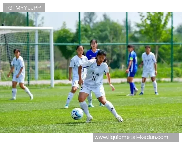 江西萍乡足球明星盘点及其在中国足球历史上的影响与贡献